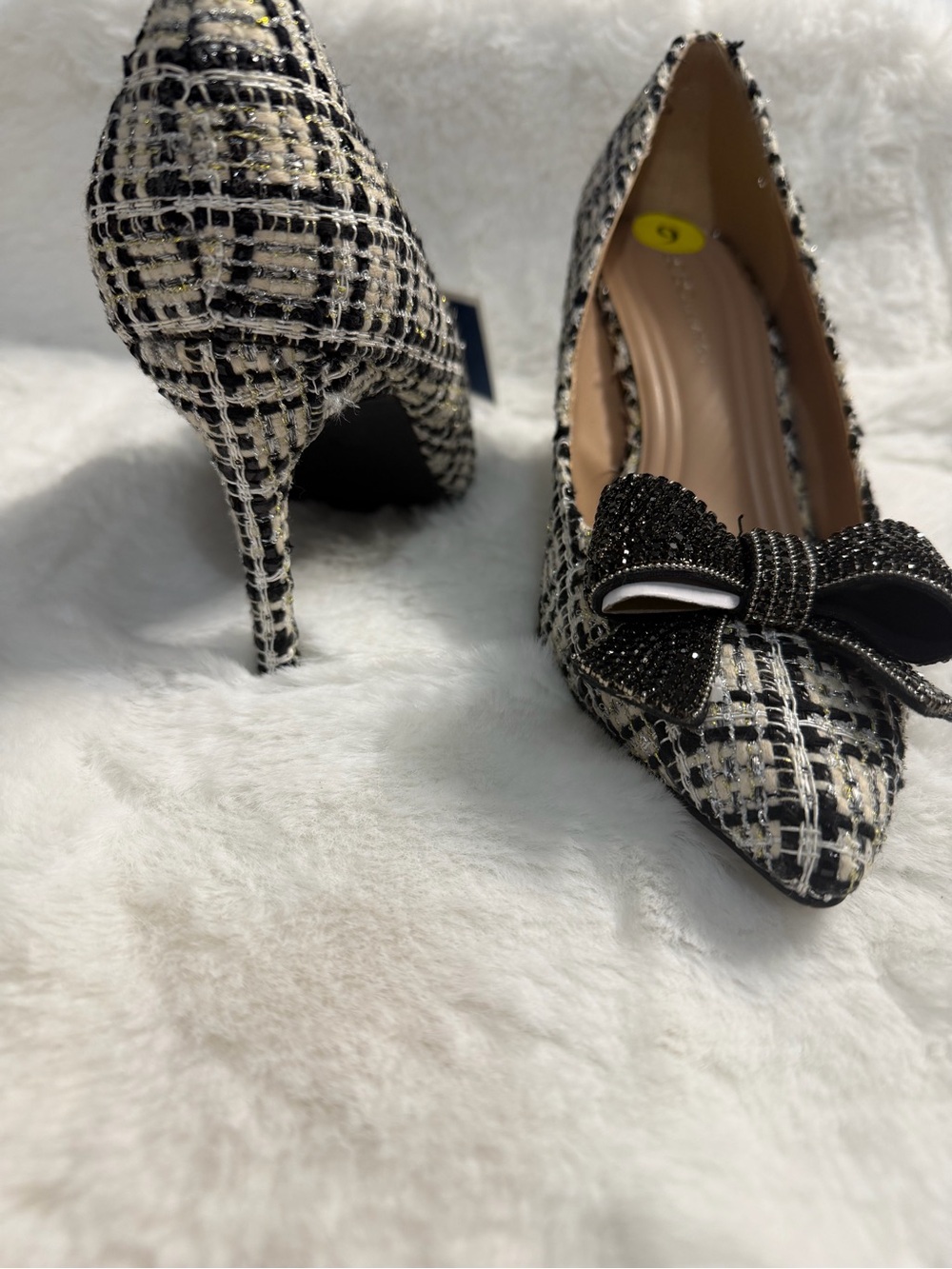 Women’s Black & White Tweed Rhinestone Bow Heels – Size 9